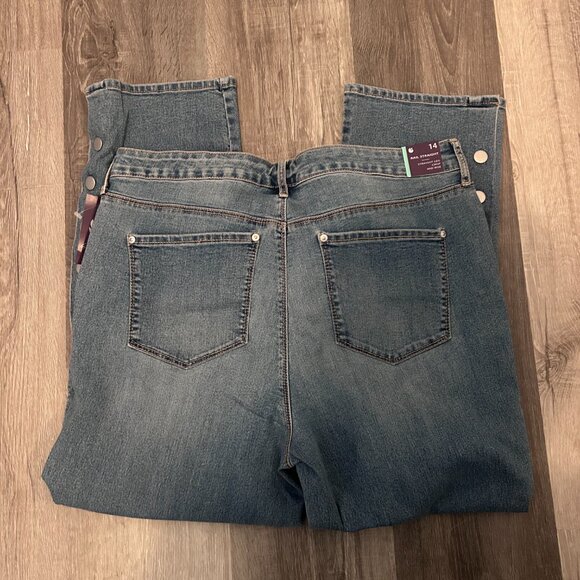 Gloria Vanderbilt Rail Straight Jeans - Picture 2 of 6